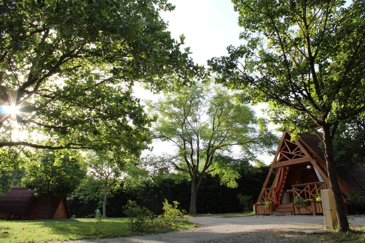 Recoubeau-Jansac Habitat Createur - Hebergements Insolites Au Camping Municipal "Les Ecureuils" מראה חיצוני תמונה