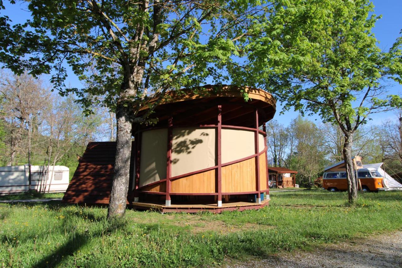 Recoubeau-Jansac Habitat Createur - Hebergements Insolites Au Camping Municipal "Les Ecureuils" מראה חיצוני תמונה