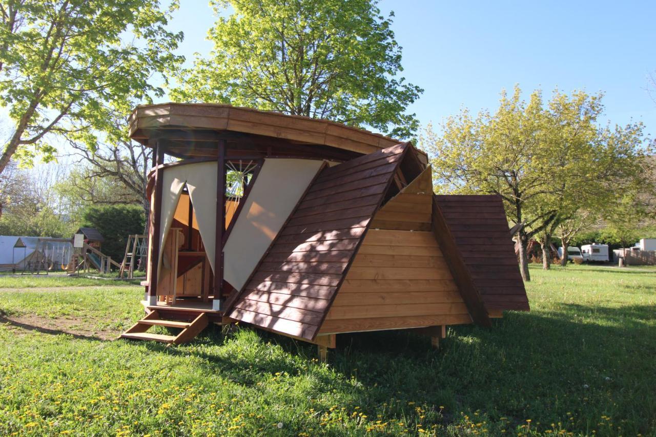 Recoubeau-Jansac Habitat Createur - Hebergements Insolites Au Camping Municipal "Les Ecureuils" מראה חיצוני תמונה